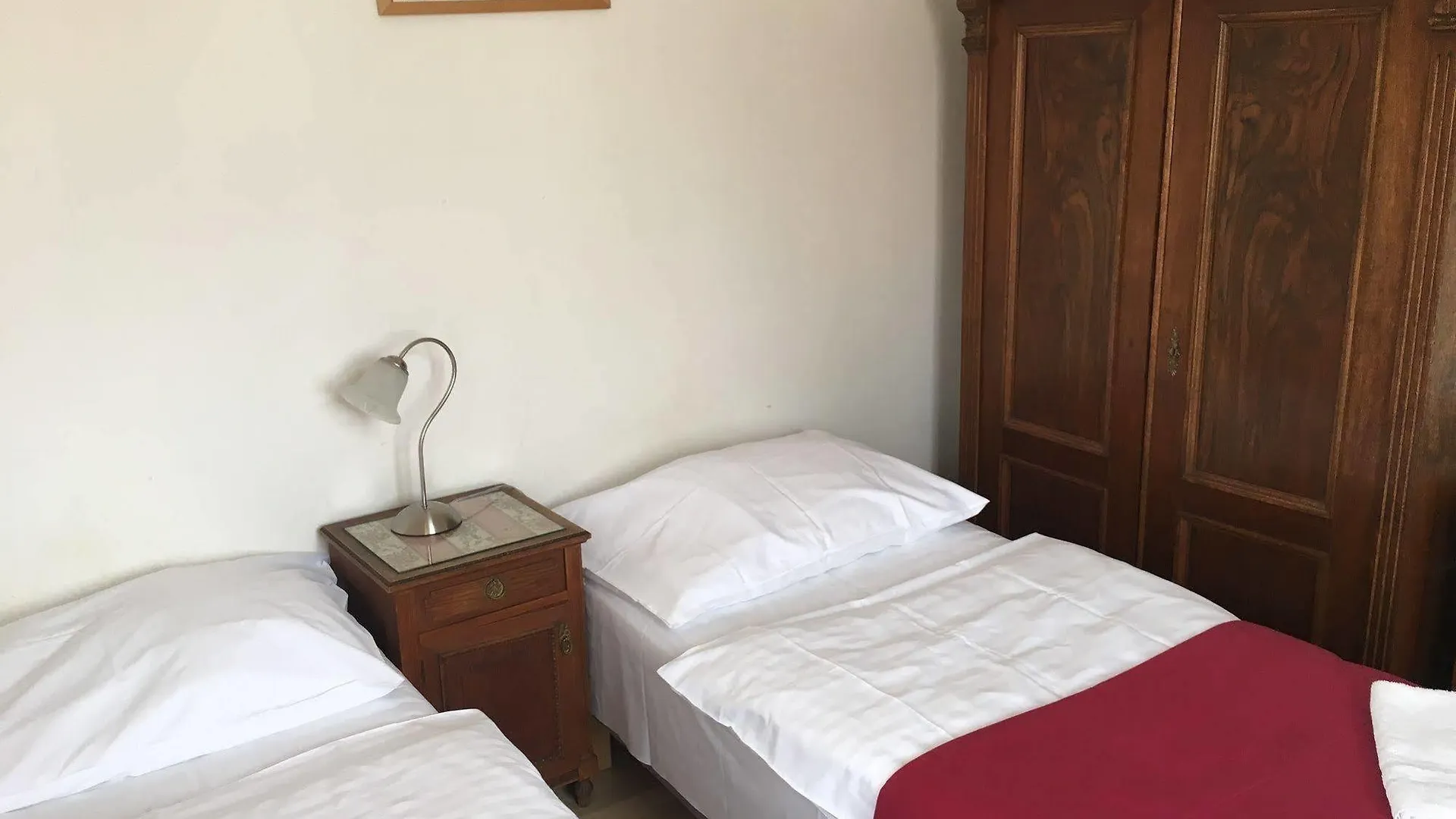 Hostel Rosemary location